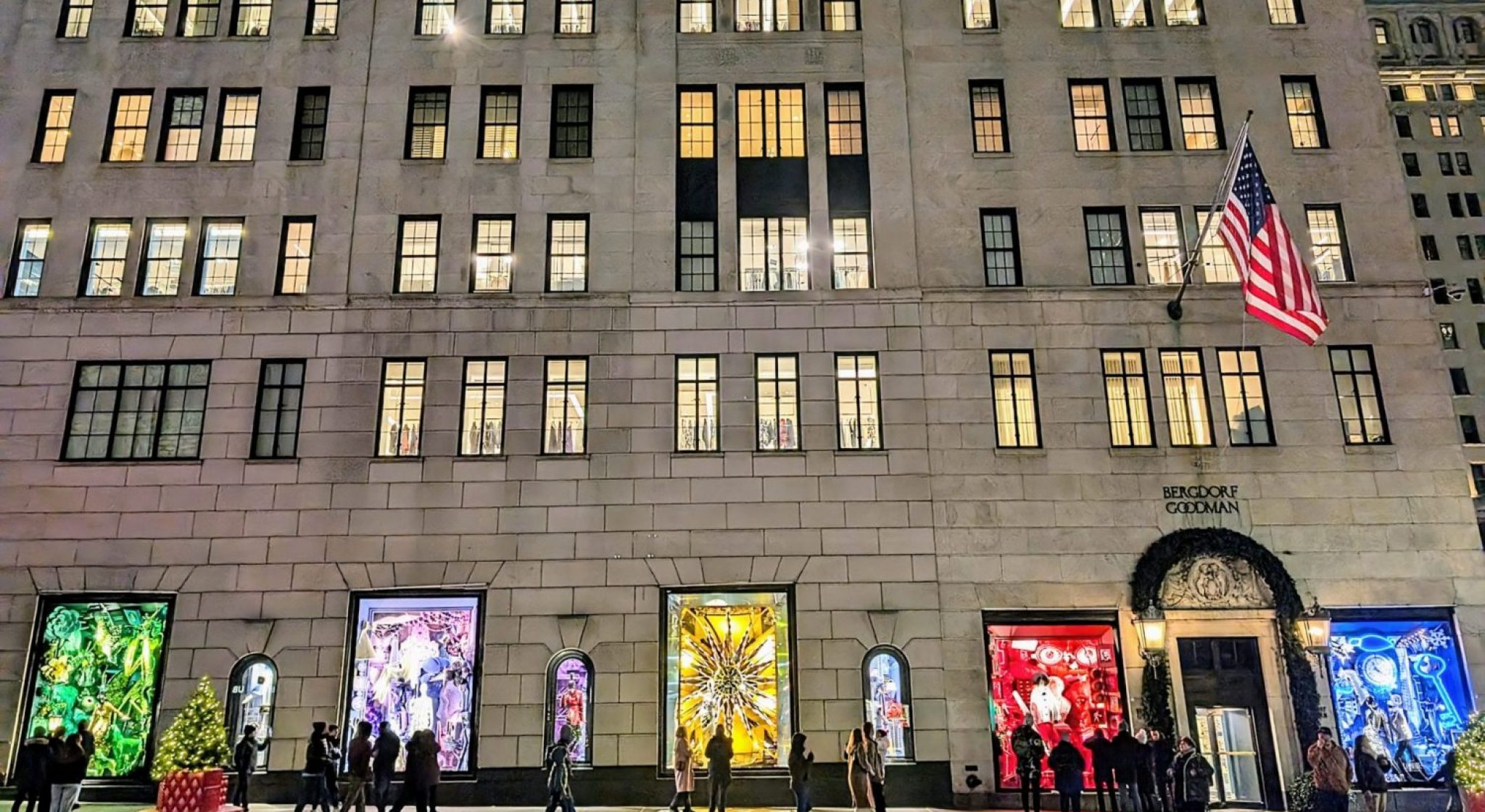 LES GRANDS MAGASINS